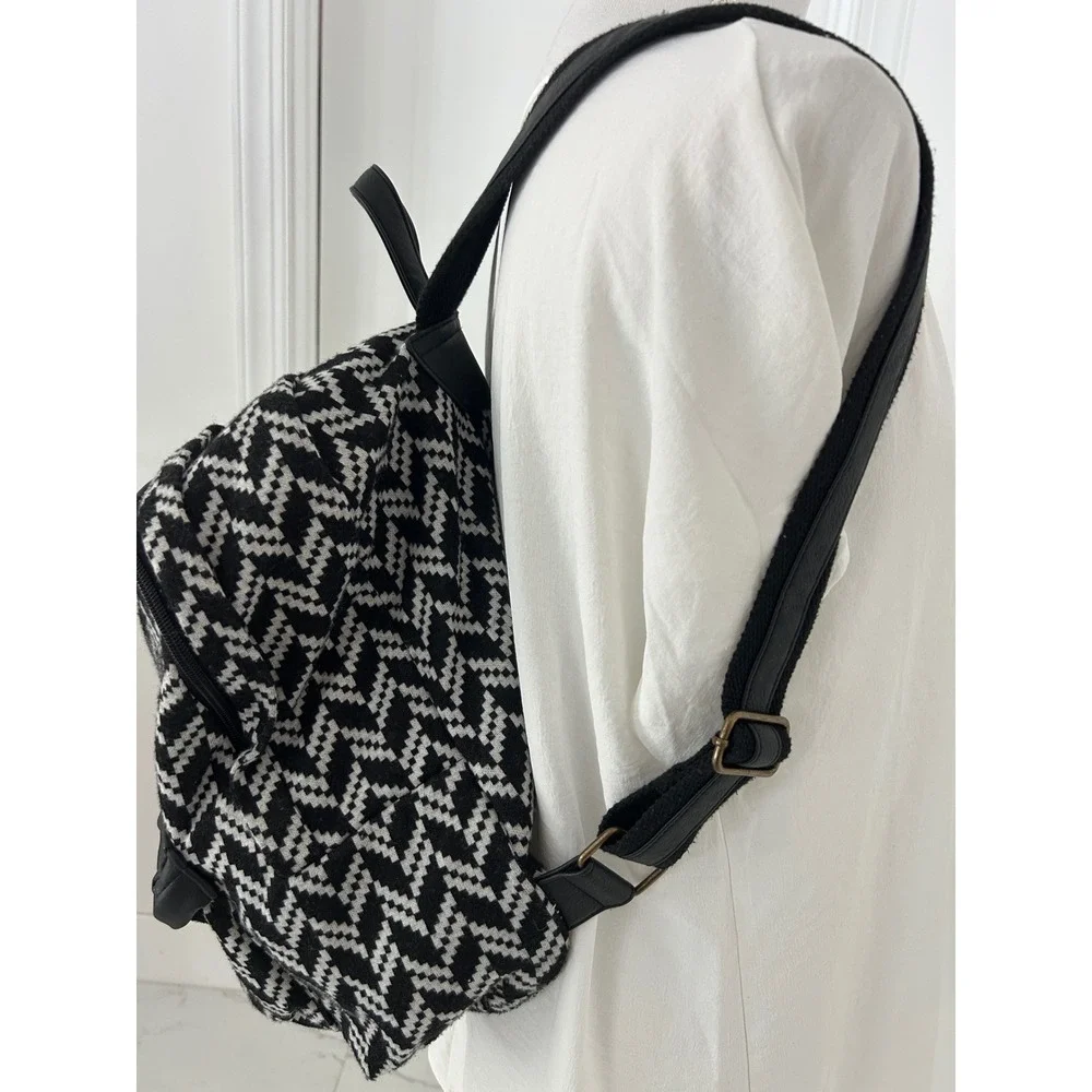 Steve Madden Black White Chevron Woven Backpack Zig Zag Cotton Faux Leather Trim
